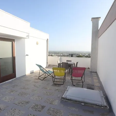 Immaculate Large House With Panoramic Views Hébergement de vacances Casarano